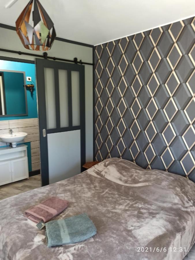 Tranquillite & Independance Au Coeur De La Sologne Guest House Ламот-Беврон Екстериор снимка