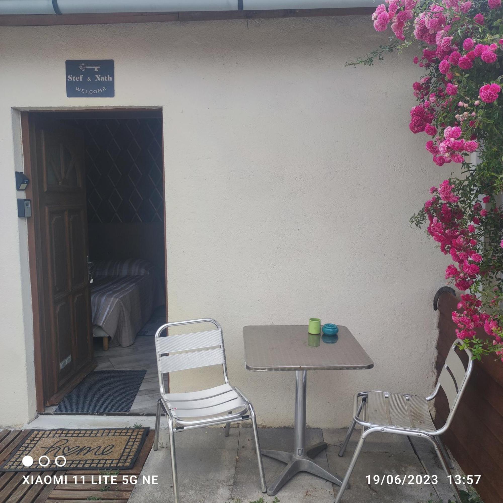 Tranquillite & Independance Au Coeur De La Sologne Guest House Ламот-Беврон Екстериор снимка